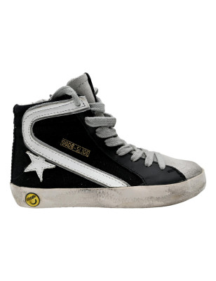 GG SNEAKERS B V - GGB2300001055